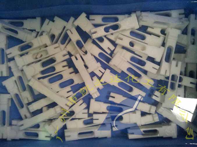 塑料工(gong)件脫漆實例