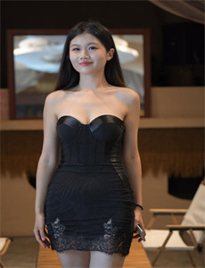 丰满少妇内射一区